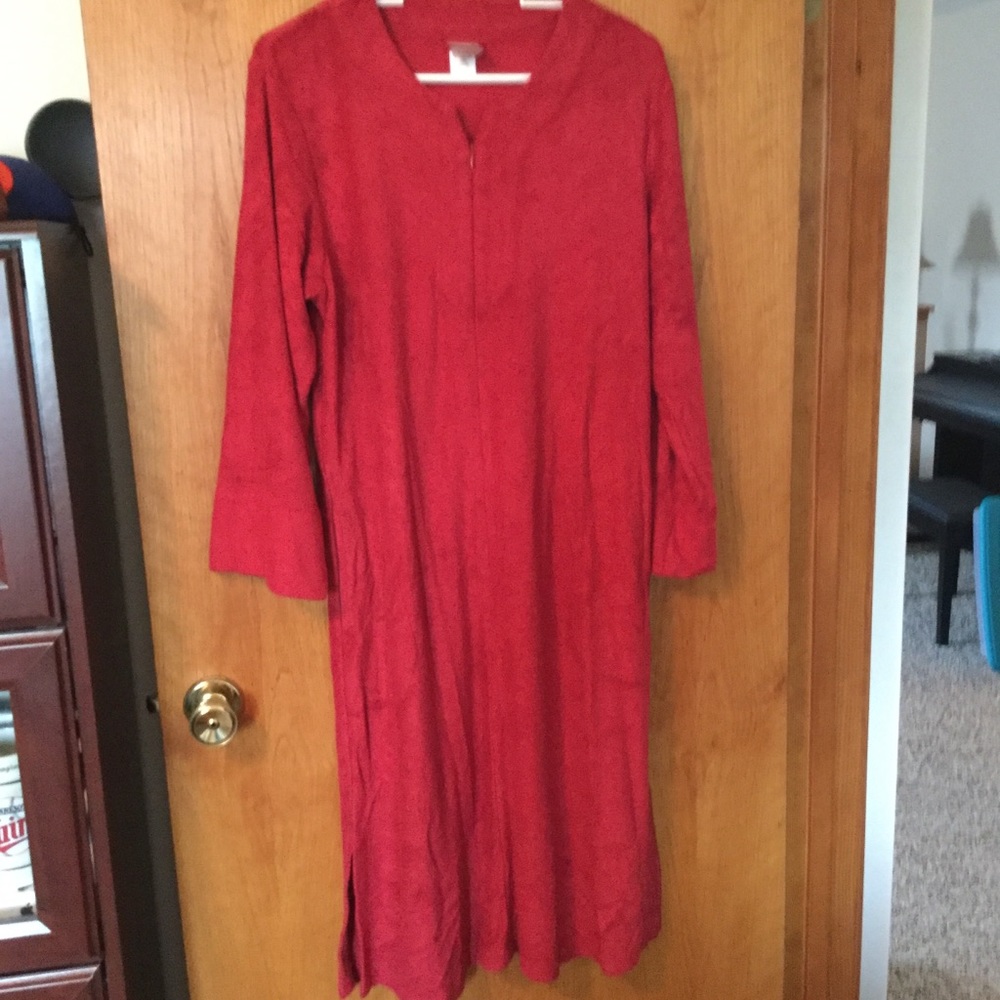 Zip-up lounge robe